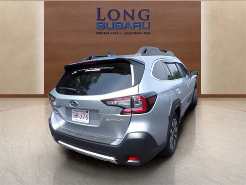 Certified 2025 Subaru Outback Limited image 9