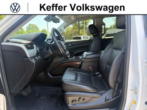 Used 2020 GMC Yukon SLT AWD/4WD image 12