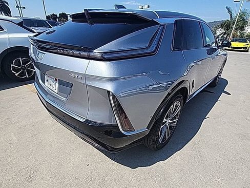 Used 2024 Cadillac Lyriq Luxury w/ LPO, Floor Liner Package RWD image 6