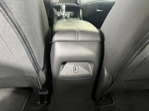 Used 2021 Nissan Sentra SV FWD image 17