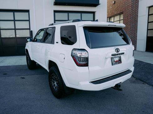 Used 2021 Toyota 4Runner SR5 image 6
