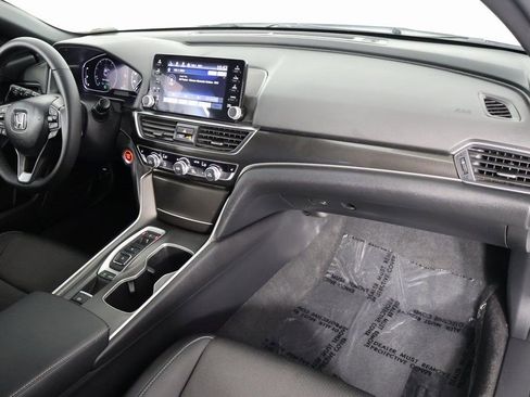 Used 2022 Honda Accord Sport image 9