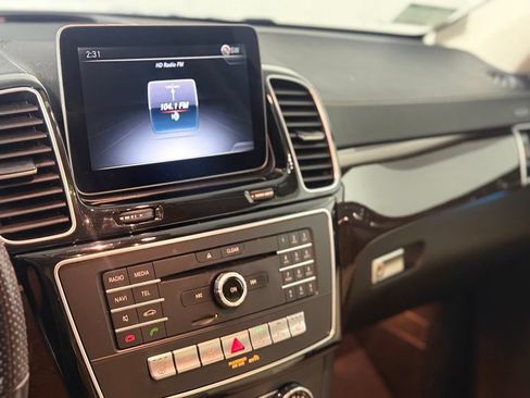 Used 2017 Mercedes-Benz GLS 450 4MATIC image 14