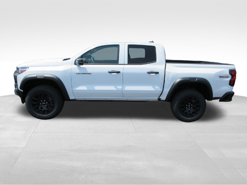 New 2026 Chevrolet Colorado Trail Boss AWD/4WD image 2
