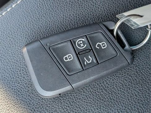 Used 2022 Volkswagen Tiguan SEL R-Line AWD/4WD image 20