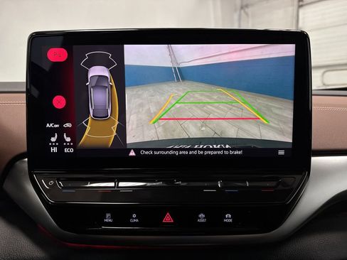 Used 2021 Volkswagen ID.4 Pro S w/ Gradient Package image 11