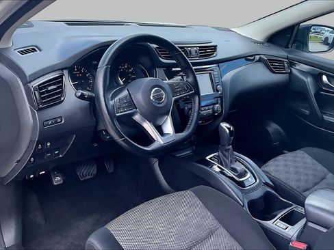 Used 2022 Nissan Rogue Sport SV FWD image 17