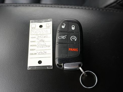 Used 2020 Jeep Grand Cherokee Limited image 41