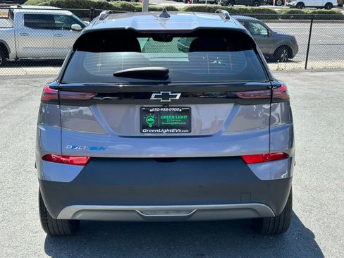 Used 2023 Chevrolet Bolt EUV Premier FWD image 6