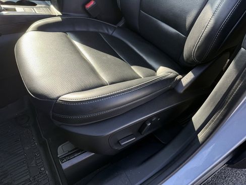 Used 2022 Ford Escape Titanium w/ Class II Trailer Tow Package image 25