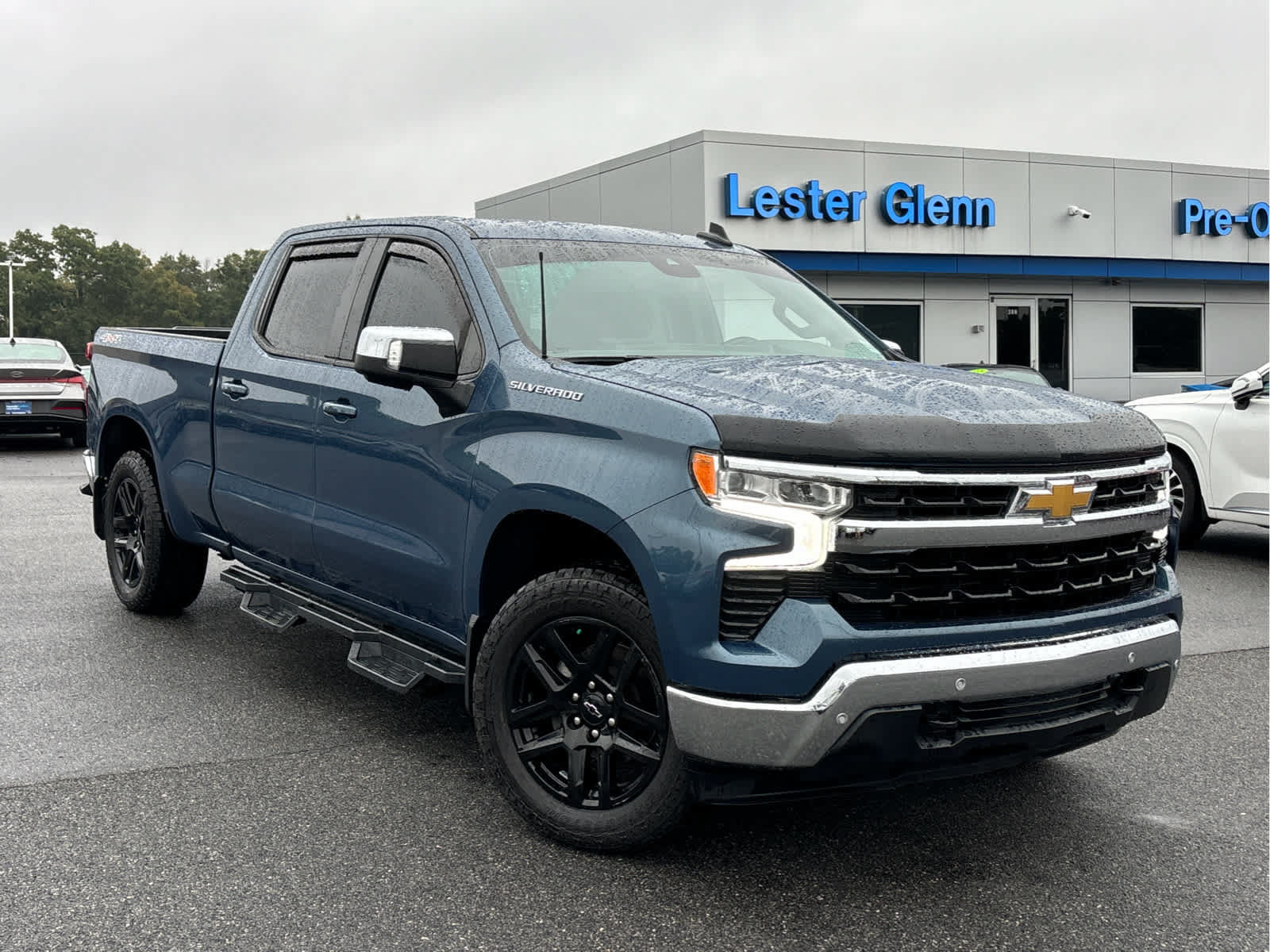 Certified 2024 Chevrolet Silverado 1500 LT w/ All Star Edition Plus AWD/4WD image 2