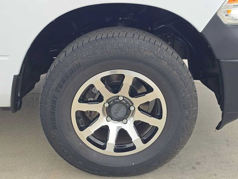 Used 2020 RAM 1500 Tradesman AWD/4WD image 9