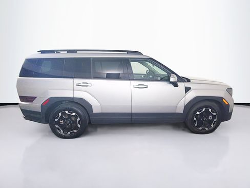Used 2025 Hyundai Santa Fe SEL FWD image 10