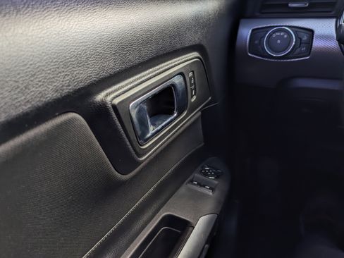 Used 2015 Ford Mustang GT image 19