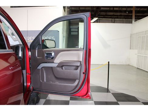 Used 2018 Chevrolet Silverado 1500 LT w/ All Star Edition image 26