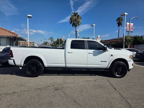 Used 2024 RAM 3500 Laramie w/ Night Edition AWD/4WD image 4