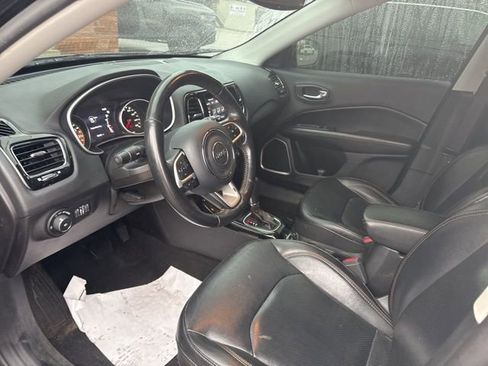 Used 2019 Jeep Compass Limited image 9