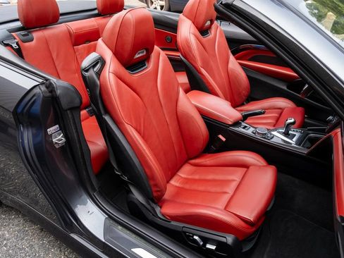 Used 2016 BMW M4 Convertible RWD image 28
