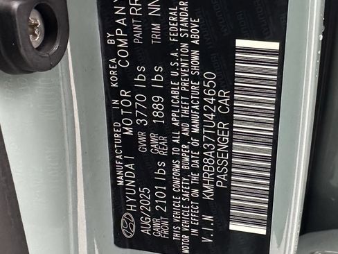 New 2026 Hyundai Venue SE FWD image 31