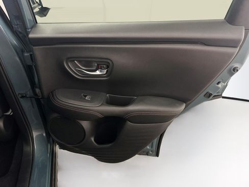 Used 2025 Honda HR-V Sport image 30
