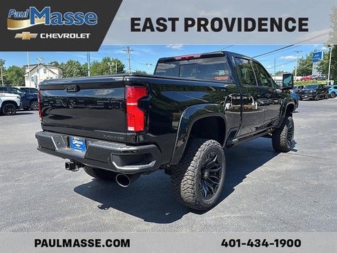 New 2026 Chevrolet Silverado 2500 High Country w/ Midnight Edition AWD/4WD image 7