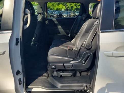Used 2025 Honda Odyssey Touring image 31