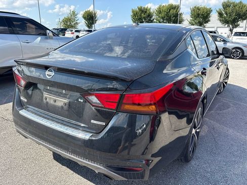 Used 2021 Nissan Altima 2.0 SR FWD image 14