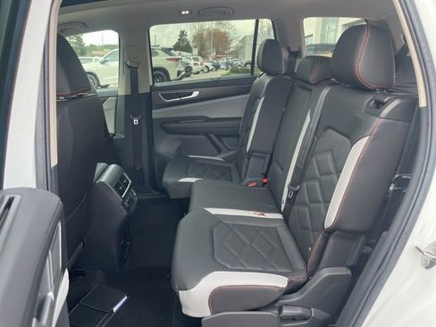 New 2026 Volkswagen Atlas Peak Edition AWD/4WD image 25