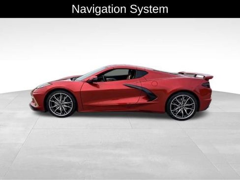 Used 2025 Chevrolet Corvette Stingray Preferred Cpe w/ Z51 Performance Package RWD image 4