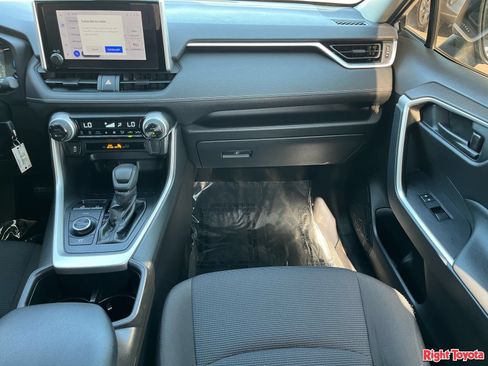 Certified 2024 Toyota RAV4 LE AWD/4WD image 19