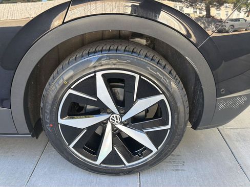Used 2023 Volkswagen ID.4 Pro S RWD image 12