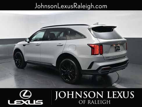 Used 2022 Kia Sorento SX AWD/4WD image 7