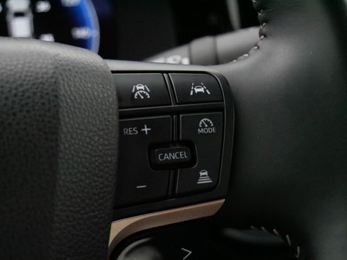 Certified 2026 Toyota Crown AWD/4WD image 26