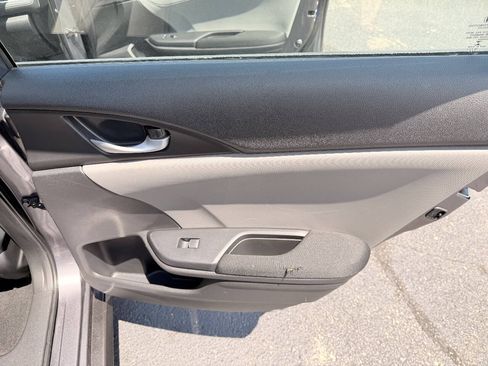 Used 2020 Honda Civic EX image 16