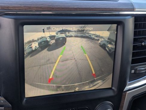 Used 2014 RAM 1500 Laramie w/ Convenience Group image 16