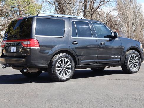 Used 2015 Lincoln Navigator 4WD image 5
