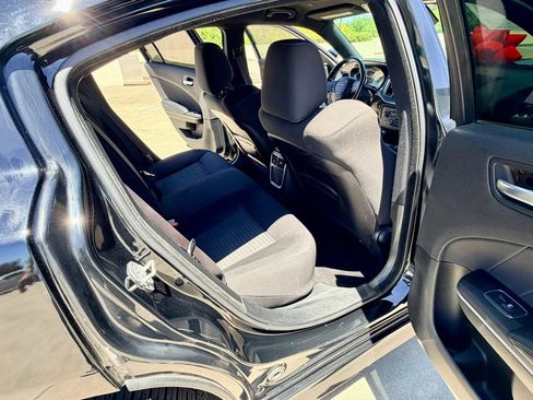 Used 2019 Dodge Charger Scat Pack RWD image 28