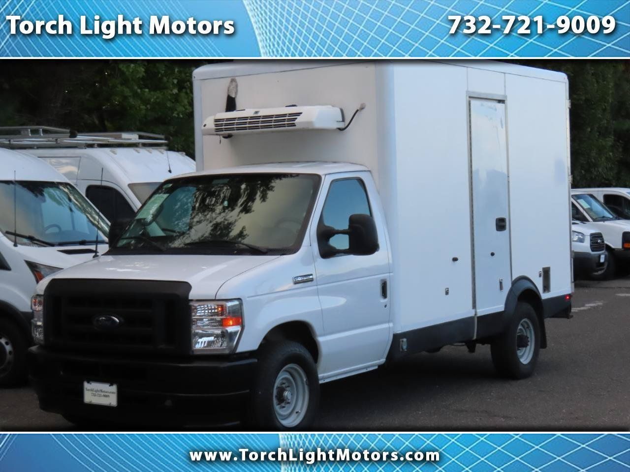 Used 2023 Ford E-350 and Econoline 350 Super Duty w/ Power Windows & Locks Group RWD image 1