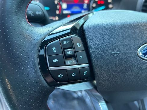 Used 2023 Ford Explorer ST-Line AWD/4WD image 17