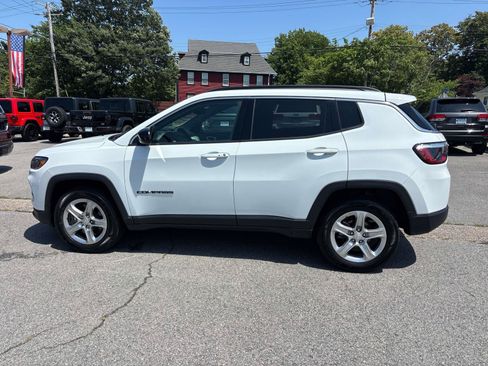 Certified 2024 Jeep Compass Latitude AWD/4WD image 6