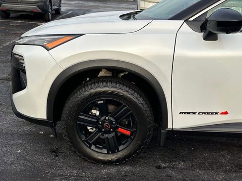 Certified 2025 Nissan Rogue SV image 8