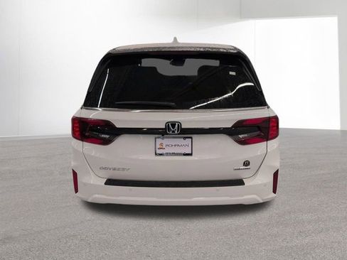 New 2026 Honda Odyssey Touring image 33