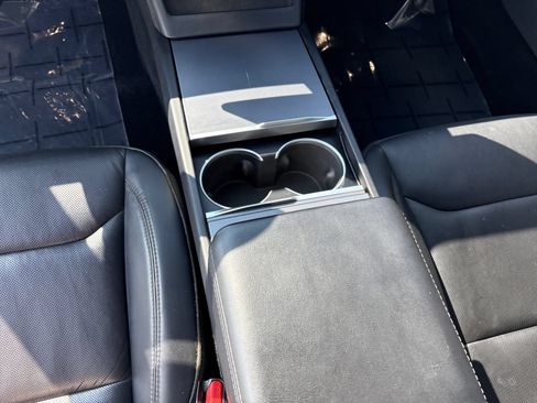 Used 2025 Tesla Model 3 RWD image 24