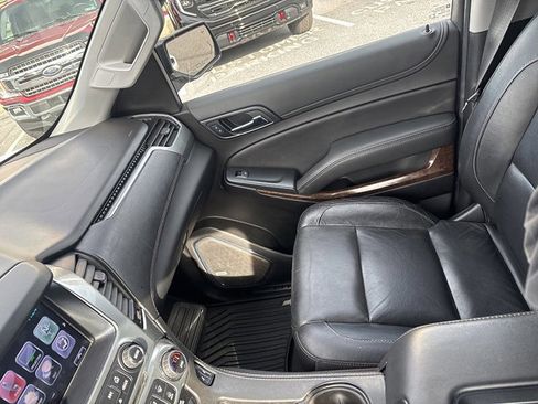 Certified 2020 Chevrolet Tahoe LT w/ RST Edition image 16
