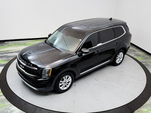Used 2022 Kia Telluride LX FWD image 30