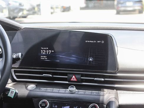 Certified 2023 Hyundai Elantra SEL w/ Convenience Package FWD image 18