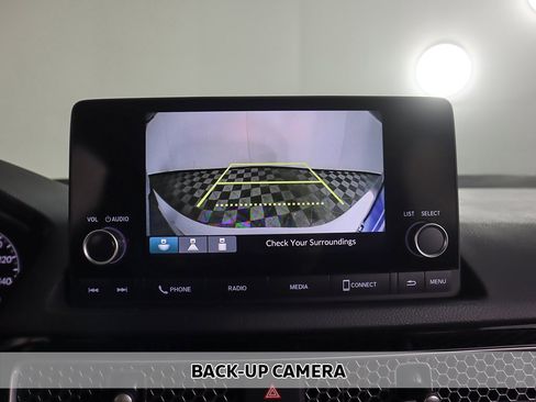 Used 2023 Honda Civic Sport image 4