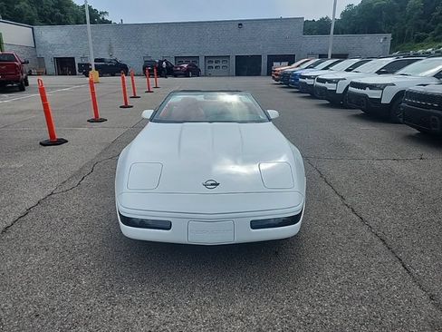 Used 1994 Chevrolet Corvette Convertible RWD image 2