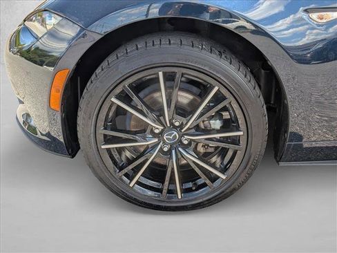 Used 2025 MAZDA MX-5 Miata RF Grand Touring RWD image 21