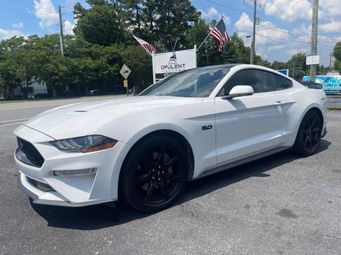 Used 2019 Ford Mustang GT w/ Equipment Group 301A RWD image 5